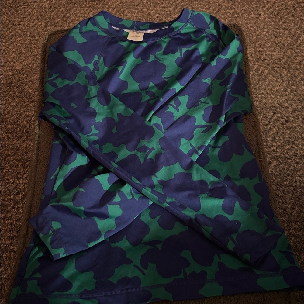 Lark & Ro Blue and Green Camouflage Top size Medium